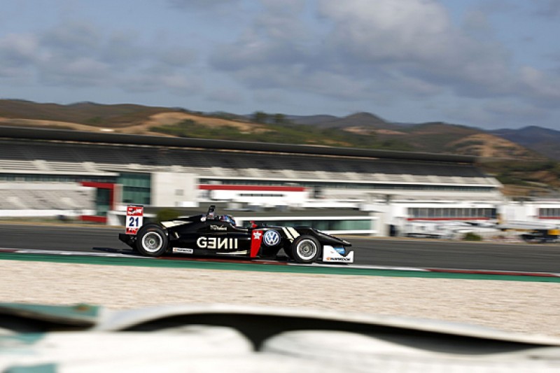 Algarve European F3: Lotus junior Alexander Albon loses pole