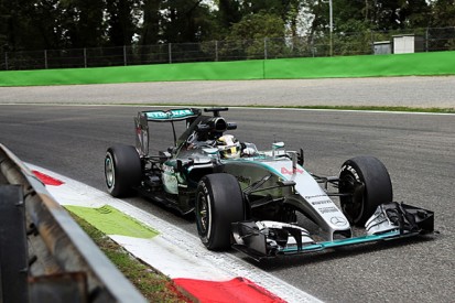Italian GP: Lewis Hamilton leads Sebastian Vettel in FP3