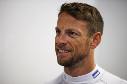 McLaren F1 team "intends" to keep Jenson Button for 2016