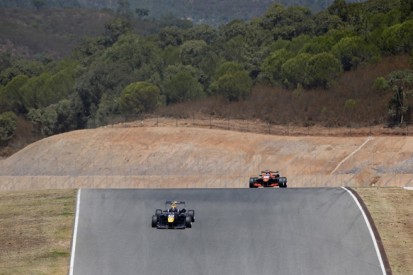Algarve European F3: Calum Ilott and Jake Dennis lead practice