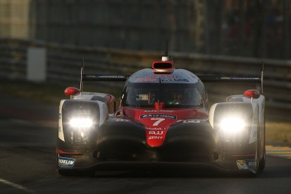 Le Mans 24 Hours lead battle closes up during sixth hour