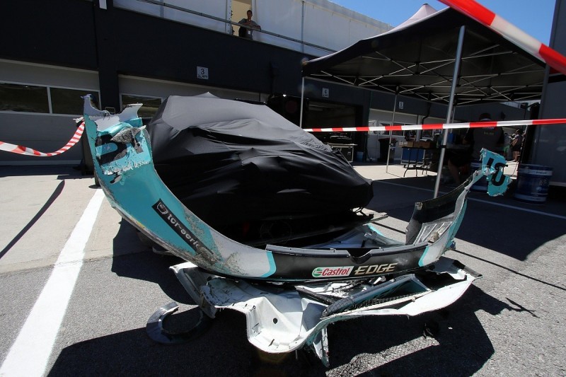WTCC frontrunner Rob Huff unhurt in massive TCR Salzburgring crash