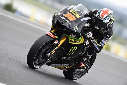 Bradley Smith signs new Tech 3 Yamaha MotoGP contract