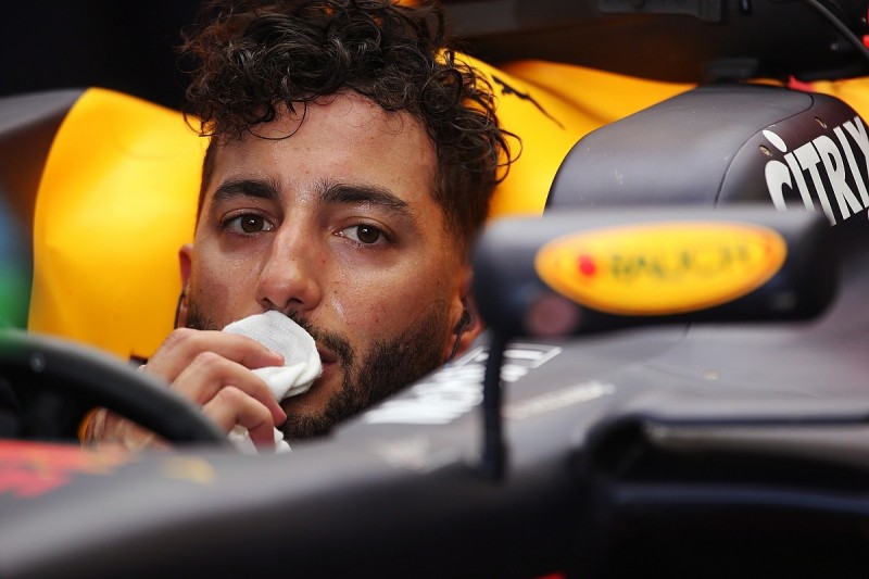 Mercedes' F1 qualifying power is 'scary', says Daniel Ricciardo