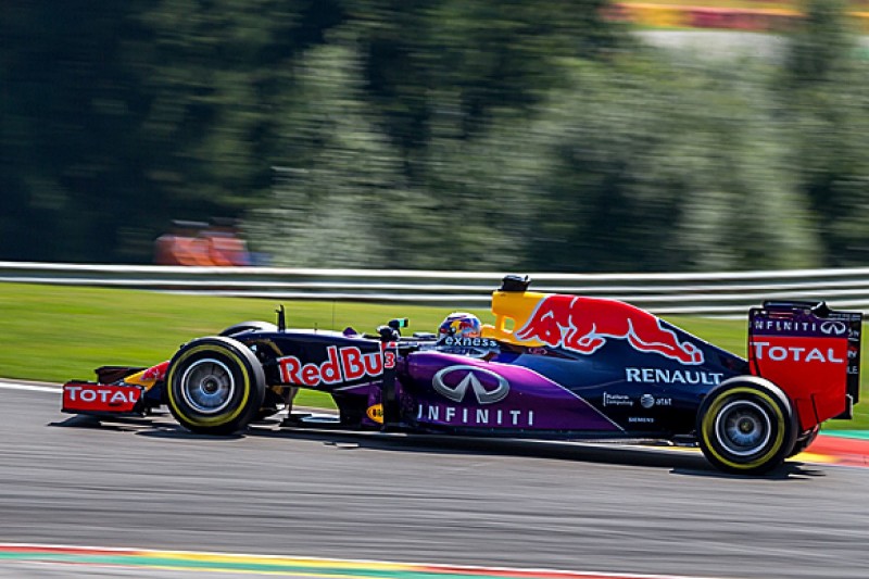 Red Bull F1 team considers early Renault split, Mercedes an option