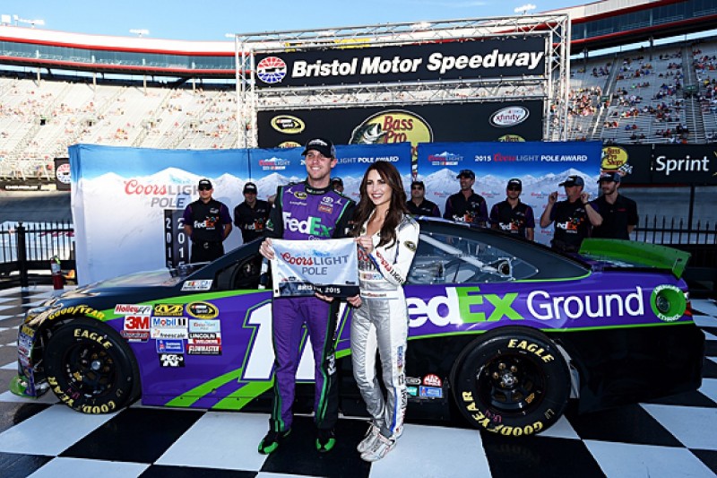 Bristol NASCAR Sprint Cup: Denny Hamlin on pole for Joe Gibbs
