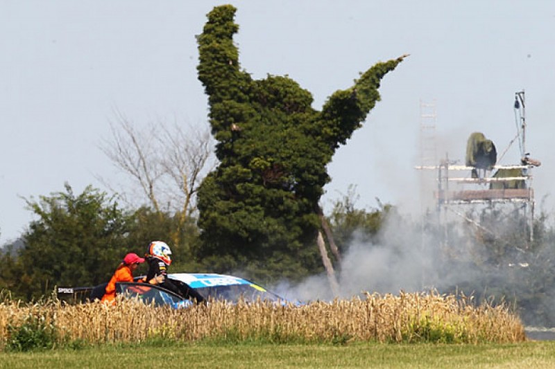 BTCC racer Aiden Moffat cleared to return at Knockhill after crash