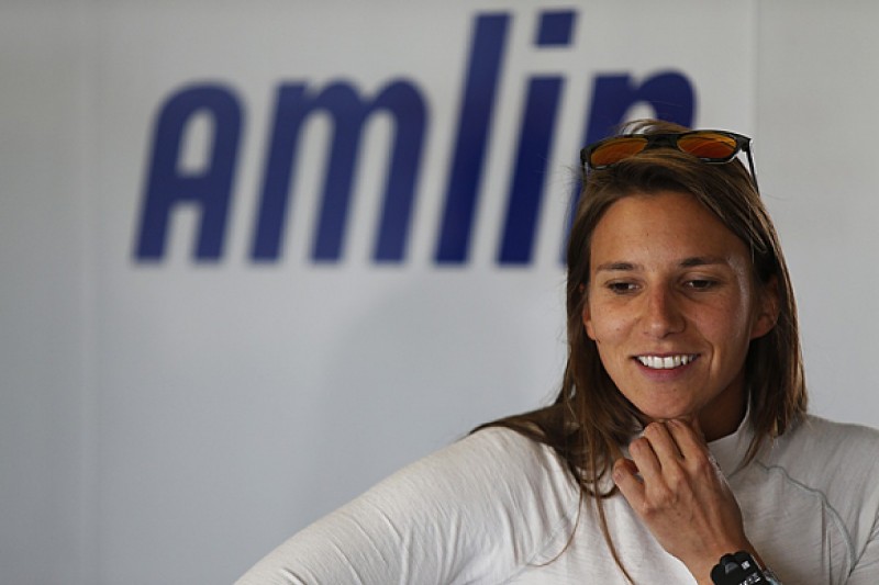 Simona de Silvestro commits to full Formula E season with Andretti