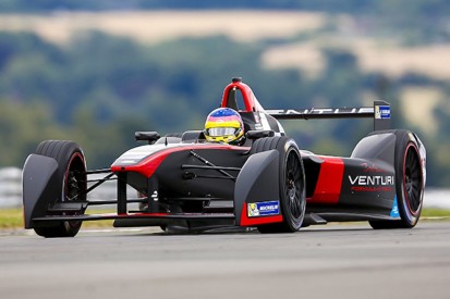 Jacques Villeneuve sees Formula E move as a return to his roots