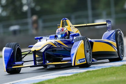 Buemi tops first day of Formula E testing at Donington Park