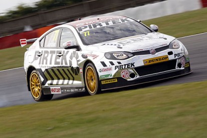 Snetterton BTCC: Andrew Jordan fastest in free practice