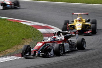 Red Bull Ring European F3: Rosenqvist beats Giovinazzi in race two