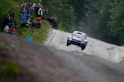 WRC Rally Finland: Jari-Matti Latvala pulls away, Kris Meeke out