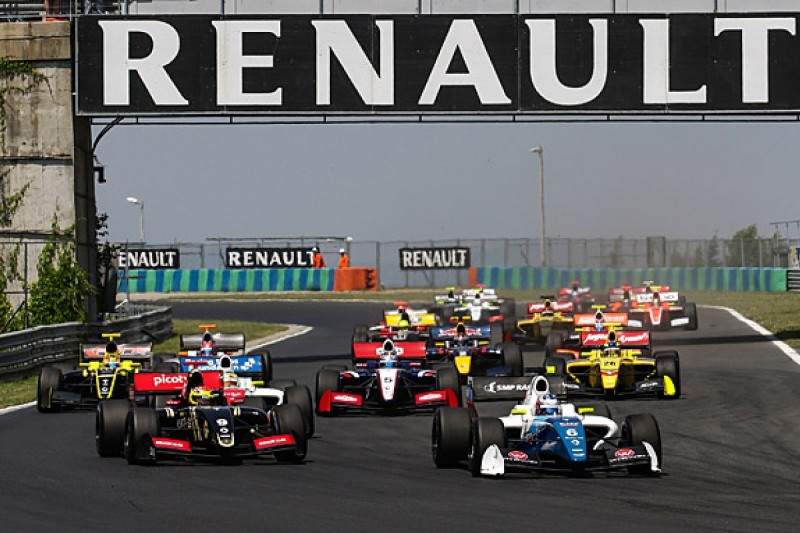 Renault in handover talks for Formula Renault 3.5 in 2016