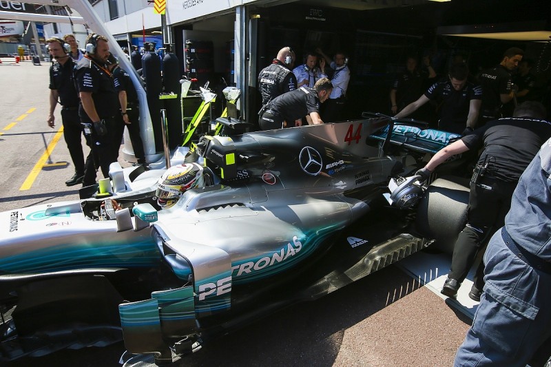 Lewis Hamilton was too devastated to get out of car in F1 qualifying