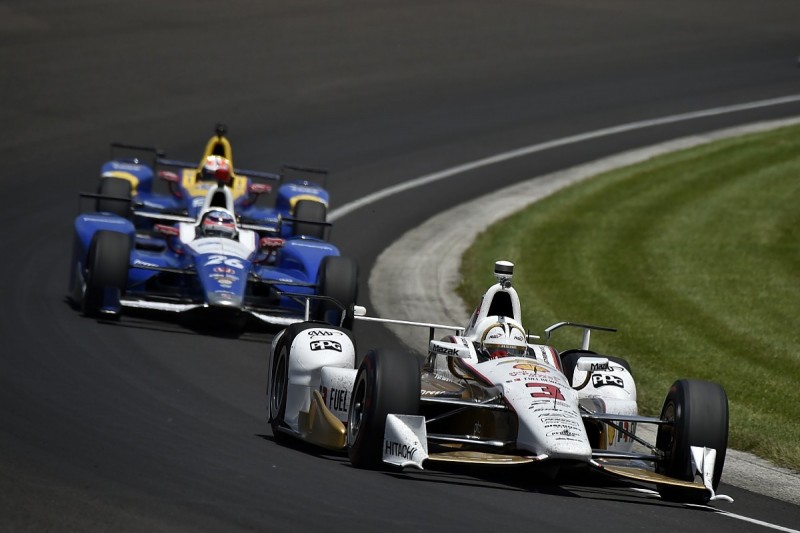 Indy 500: Helio Castroneves top Carb Day as Honda has more woe