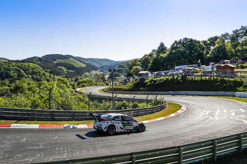 WTCC Nordschleife: Michelisz steals pole with final flying lap