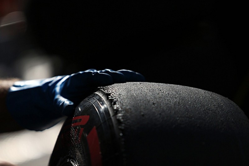 Bernie Ecclestone to decide between Pirelli/Michelin for F1 tyres