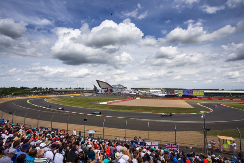 Teams must help promoters with show - Lotus F1's Federico Gastaldi