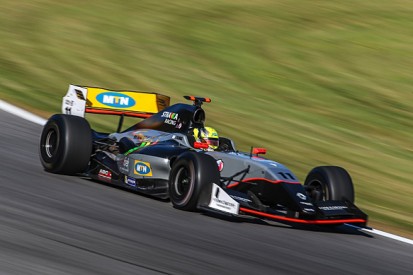 Red Bull Ring Formula Renault 3.5: Tio Ellinas leads practice
