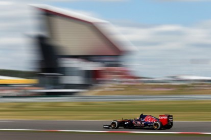 Carlos Sainz Jr wants answers on Toro Rosso's first-stint problems