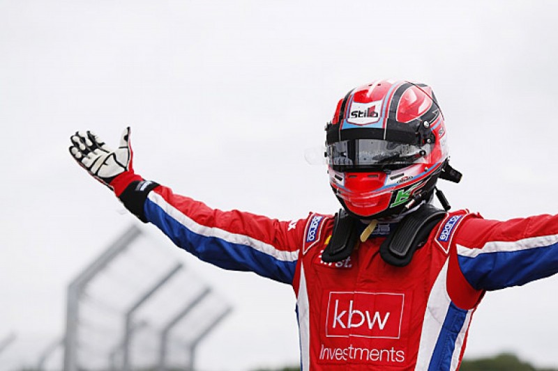 Silverstone GP3: Kevin Ceccon wins race two ahead of Esteban Ocon