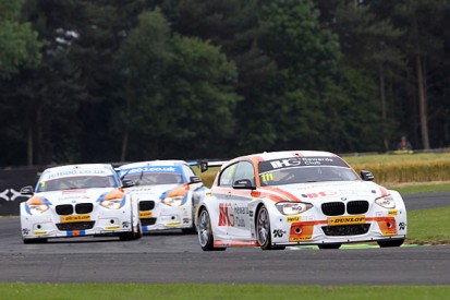 Croft BTCC: WSR BMW's Andy Priaulx takes first win of comeback