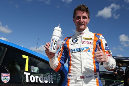 Croft BTCC: Sam Tordoff pips WSR BMW team-mate Andy Priaulx to pole