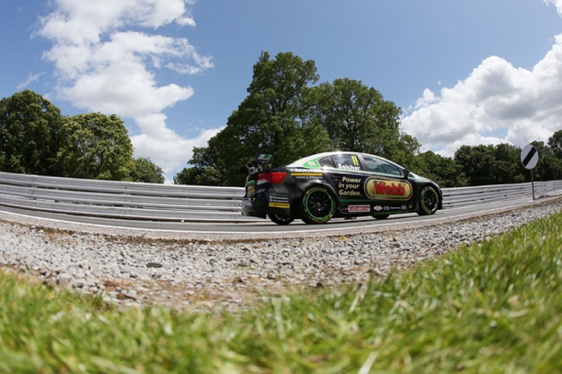 Simon Belcher eyeing a replacement for three BTCC events