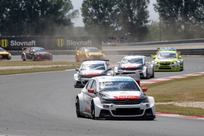 Slovakia Ring WTCC: Sebastien Loeb wins race two after start chaos
