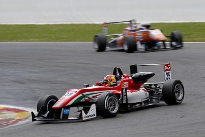 Spa European F3: Ferrari protege Lance Stroll gets ban after crash