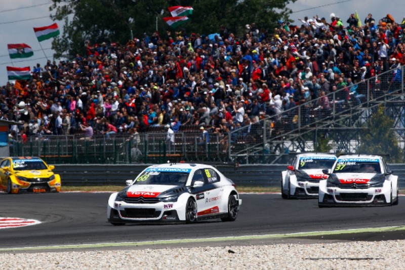 Slovakia Ring WTCC: Yvan Muller dominates race one from pole