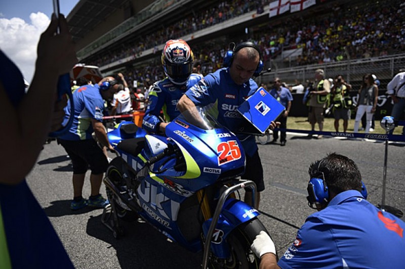 Suzuki MotoGP pair Espargaro and Vinales rue lack of seamless shift