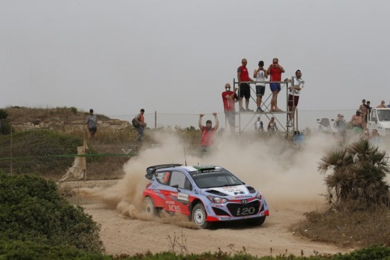 WRC Italy: Paddon still leads for Hyundai at end of Friday