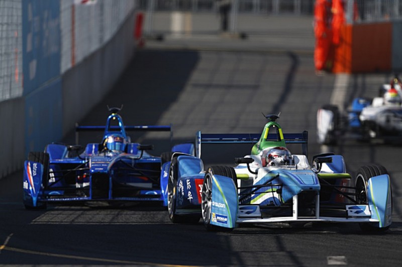 Da Costa blasts "idiotic" Trulli after Moscow Formula E battle
