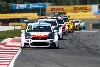 Moscow WTCC: Yvan Muller beats Citroen team-mate Jose Maria Lopez