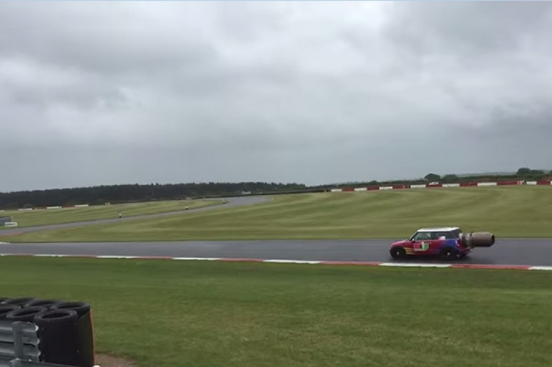 Video: Jet-engined Mini crashes during Snetterton demo run