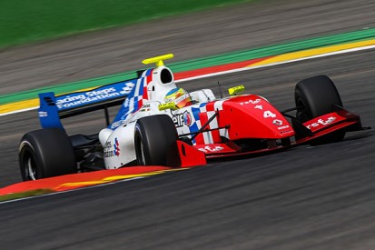 Spa FR3.5: Oliver Rowland denies Tio Ellinas pole for race two