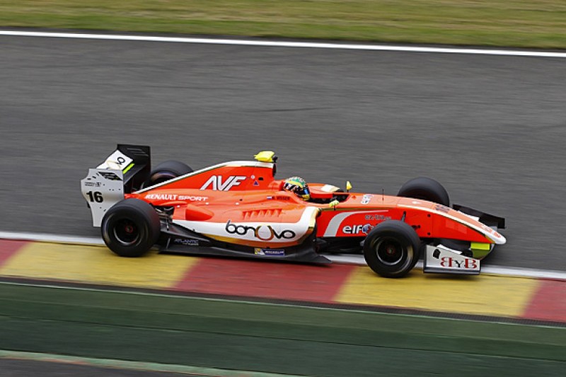 Spa FR3.5: Beitske Visser loses front row qualifying result