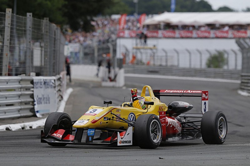 Pau Grand Prix: Antonio Giovinazzi wins GP title with F3 victory