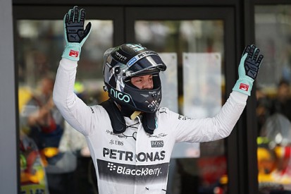Spanish GP: Nico Rosberg beats Lewis Hamilton to F1 pole position