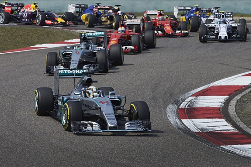 F1 bosses warned of risks of rules overhaul for 2017 season