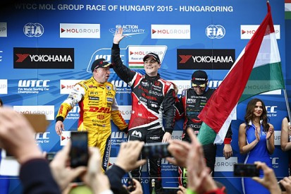 Norbert Michelisz takes Honda's first WTCC win of 2015 in Hungary