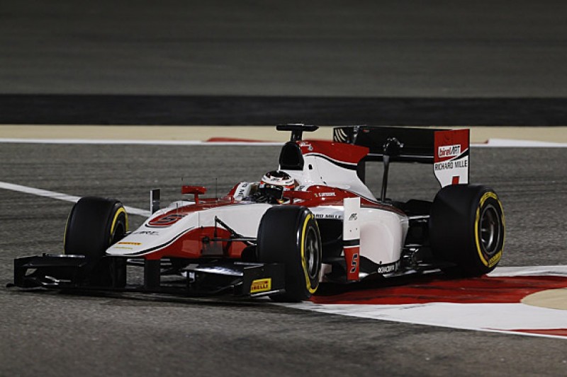 McLaren F1 junior Stoffel Vandoorne takes Bahrain GP2 pole