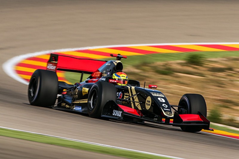 Matthieu Vaxiviere tops Formula Renault 3.5 test at Motorland Aragon
