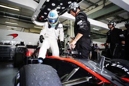 Malaysian GP: Power unit problems cause McLaren retirements