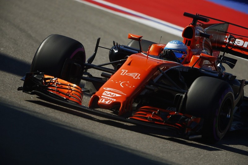 Alonso claims McLaren-Honda losing 2.5s per lap at Sochi F1 track