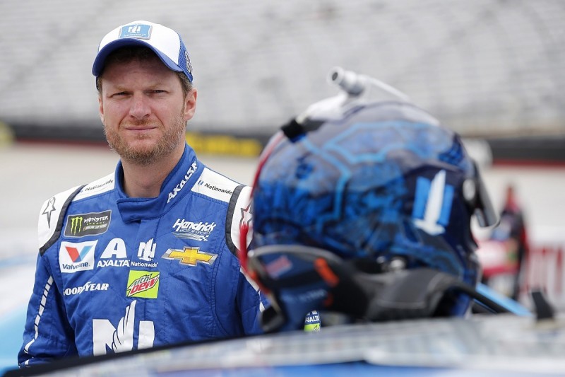 Dale Earnhardt Jr to retire from NASCAR at the end of 2017