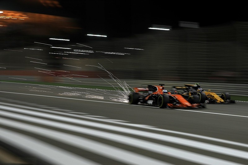 Bahrain GP: Alonso labels Honda's power deficit "impressive"