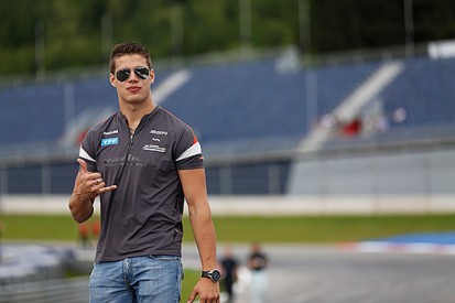 Facu Regalia makes GP2 to Formula Renault 3.5 switch with Zeta